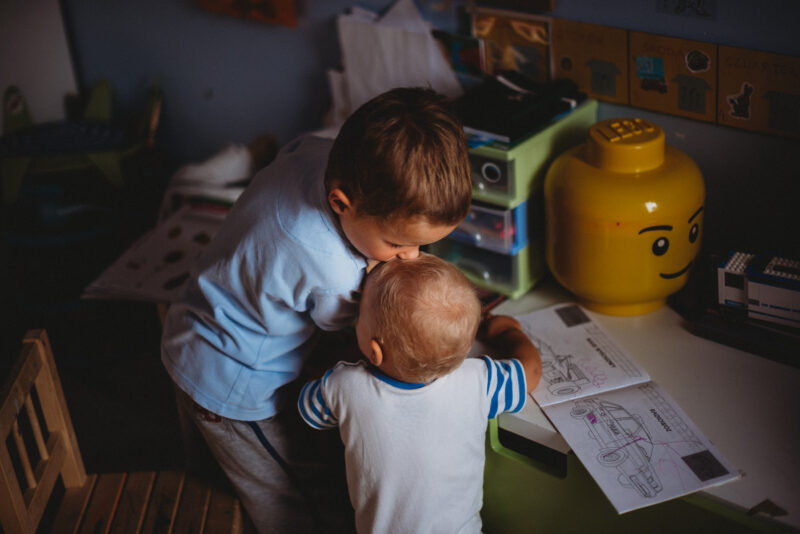 Rodzinne zdjecia w domu