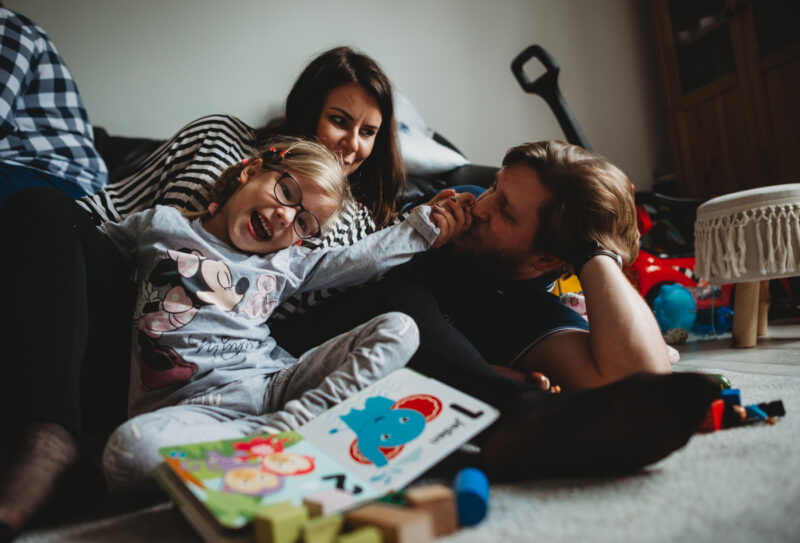 Sesja rodzinna w domu