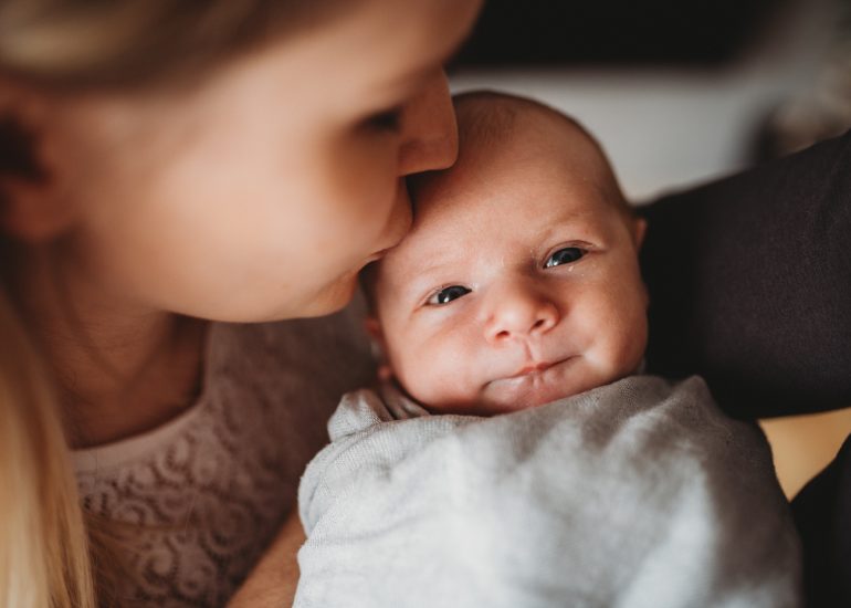 sesja noworodkowa lifestyle Łódż w domu