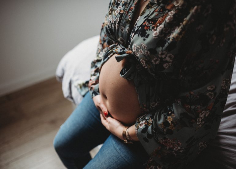 domowa sesja ciążowa Łódź
